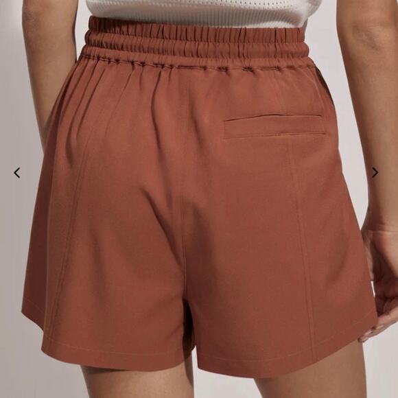 Varley Barket Woven Short Stretch Twill Mocha Biscuit Burnt Orange Extra Small - Picture 4 of 15